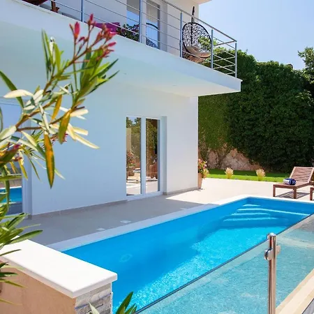 Hedera Villa